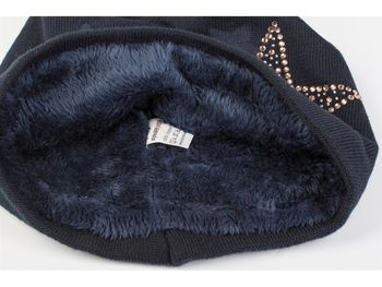 styleBREAKER warme Feinstrick Beanie Mütze mit All Over Stern Muster, Strass Stern und sehr weichem Fleece Innenfutter, Unisex 04024084