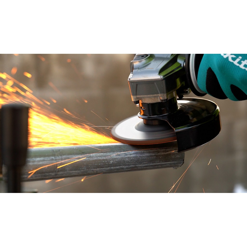 Makita Akku-Winkelschleifer Solo 40 V 125 mm Paddelschalter Motorbremse GA050GZ Makita Akku-Winkelschleifer Solo 40 V 125 mm Paddelschalter Motorbremse GA050GZ