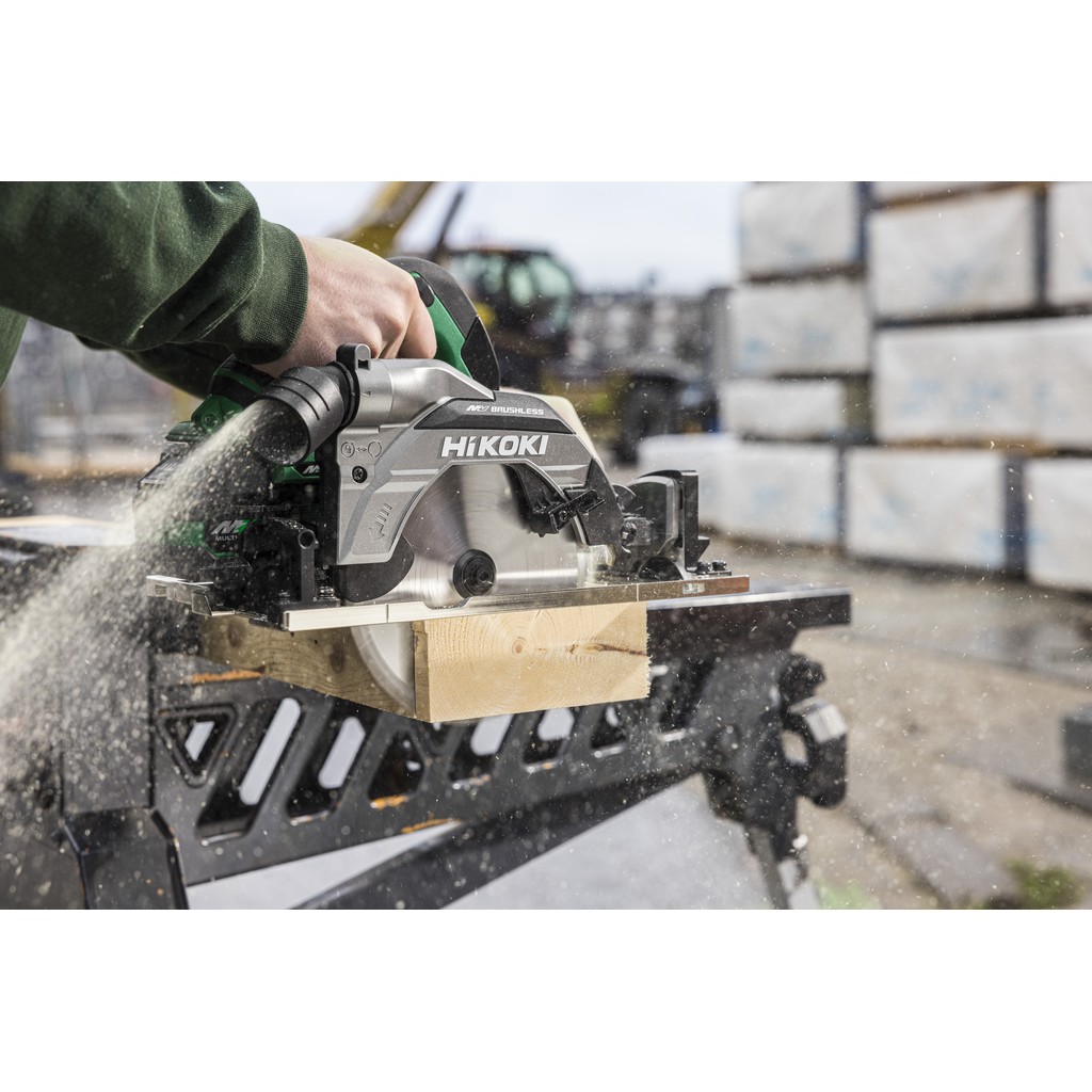 HiKoKi Akku-Handkreissäge Multivolt Solo 36V C3606DUMW2 + Führungsschiene 1600mm HiKoKi Akku-Handkreissäge Multivolt Solo 36V C3606DUMW2 + Führungsschiene 1600mm