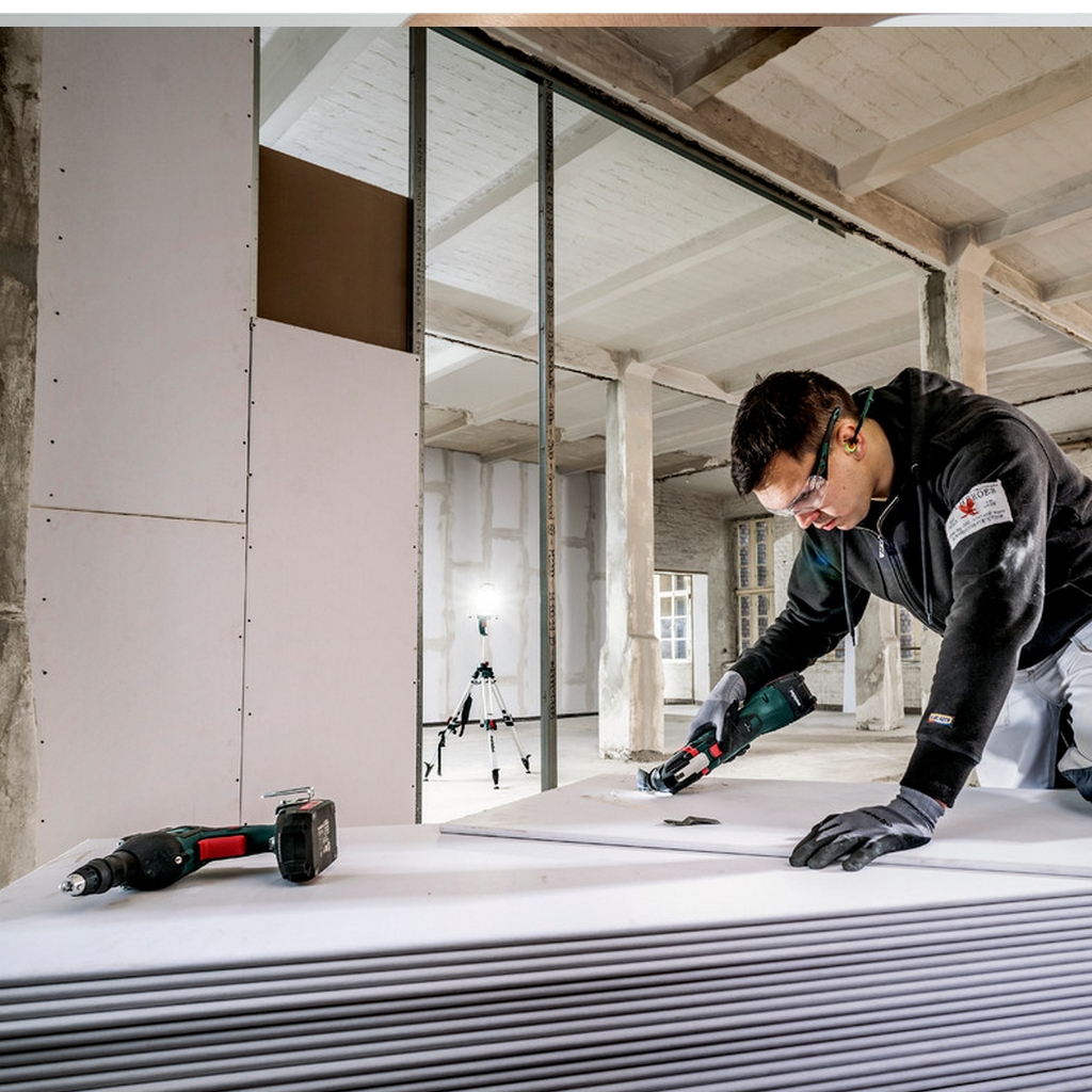 Metabo Akku Multitool MT 18 LTX 18 V im Metaloc + Zubehör CAS Akku System Mafell Metabo Akku Multitool MT 18 LTX 18 V im Metaloc + Zubehör CAS Akku System Mafell