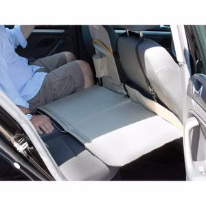 Kurgo Backseat Bridge Auto-Rücksitzverbreiterung