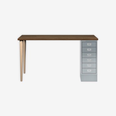  Bisley MultiDesk, 2 Eichenfüße, 1 MultiDrawer mit 6 Schüben, Dekor Nussbaum, Farbe Lichtgrau, Maße: H 740 x B 1400  x T 600 mm  