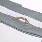 weis-zipper-min-Sporttasche--Reisetasche--Retr.jpg
