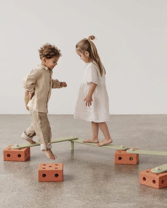 MODU Balance Track / Balancierstrecke