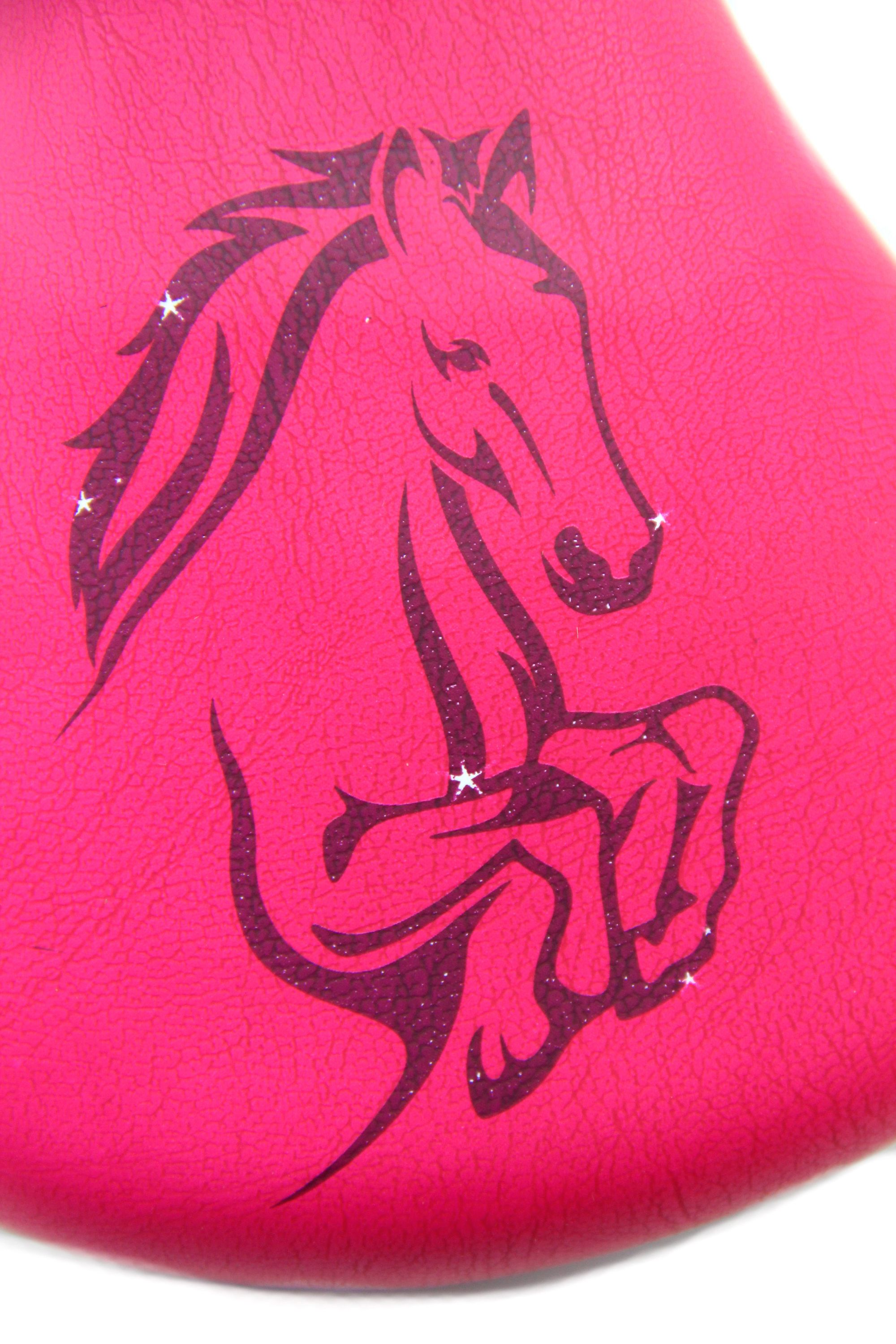 Pinker Sattel Pferd