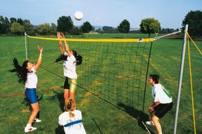 Freizeit-Set für Volleyball und Fußballtennis