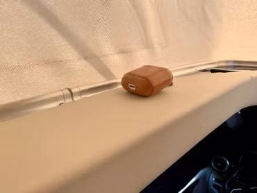 Wireless smartphone charging in the pop-top roof of the Mercedes-Benz Marco Polo (W447) from 2014 model year - incl. installation