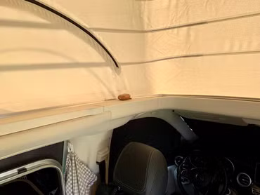 Wireless smartphone charging in the pop-top roof of the Mercedes-Benz Marco Polo (W447) from 2014 model year - incl. installation