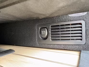 12 volt sockets in Mercedes-Benz Marco Polo in side panelling on body battery continuous current - incl. installation