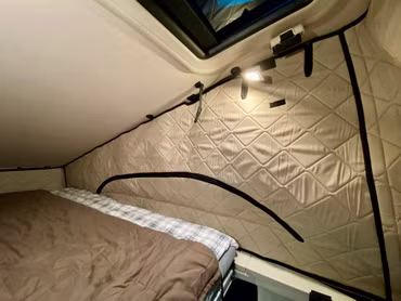 Isolation du toit relevable avec fixation magnétique pour Mercedes-Benz Marco Polo (à partir de 2014) pour Mercedes-Benz Marco Polo / Horizon / Activity (W447) (Beige) | Noir