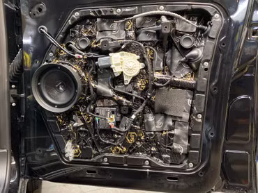 High-end sound system 3-way fully active + subwoofer for Mercedes-Benz V Class, Marco Polo, Horizon, Activity (W447) from model year 2014 - incl. installation