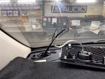 High-end sound system 3-way fully active + subwoofer for Mercedes-Benz V Class, Marco Polo, Horizon, Activity (W447) from model year 2014 - incl. installation
