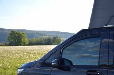 The fresh air set ensures sufficient ventilation in the Mercedes-Benz Marco Polo with kitchenette