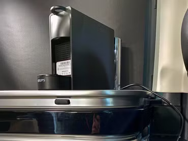 Modified Nespresso capsule coffee machine for our 230V inverter in the Marco Polo and other camping vehicles (approx. 720 watts max.)