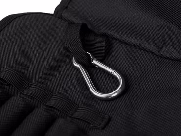 Le sac de transport des couverts de camping ou des outils de Front Runner pour mettre de l'ordre dans le Marco Polo