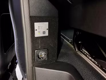 230V / 600-1200 Watt continuous current, invisibly installed in the Mercedes Marco Polo Horizon & Activity with original shore power connection 230V | without