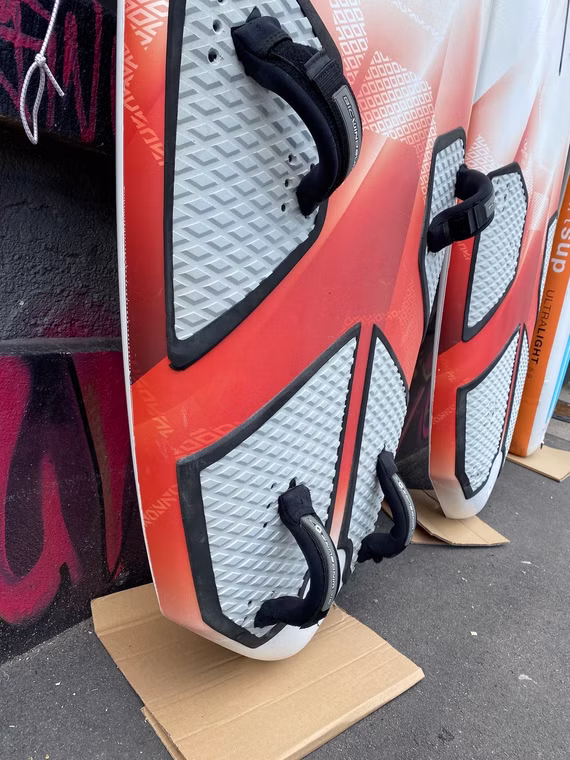 Techno Wind Foil Windsurfboard BIC gebraucht Nr. 2 130