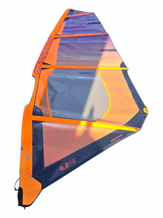 Combat Windsurf Segel Neilpryde 2025 gebraucht 4.2