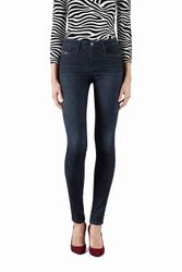 Skinzee-0843F--3-.jpg Skinzee-0843F--3-.jpg