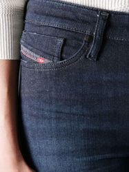 Skinzee-0843F--5-.jpg Skinzee-0843F--5-.jpg