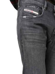 D-Strukt-09E46--3-.jpg D-Strukt-09E46--3-.jpg