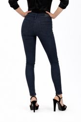 Skinzee-XP-RB011--3-.jpg Skinzee-XP-RB011--3-.jpg