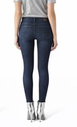 Skinzee-R10B8--2-.jpg Skinzee-R10B8--2-.jpg