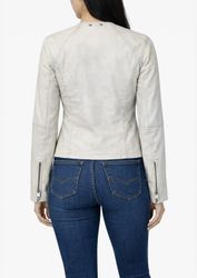 L-Gerys-A--2-.jpg L-Gerys-A--2-.jpg