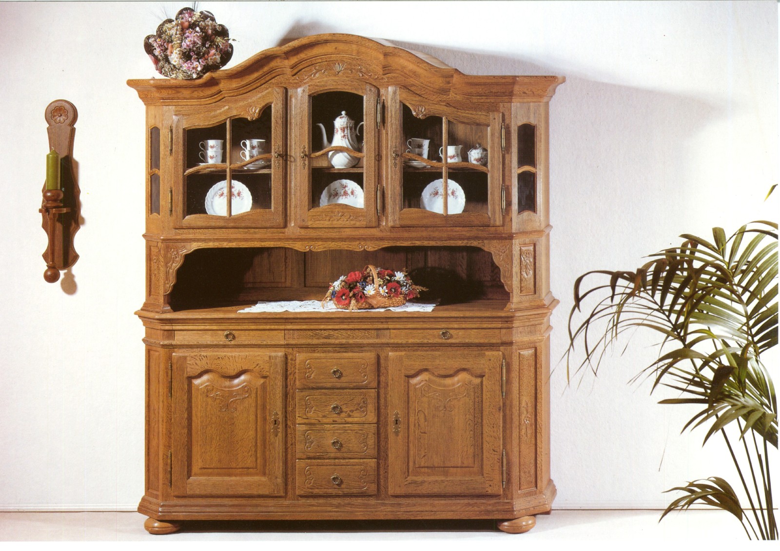 Klassische Vitrinen Schränke - The Cool Designs