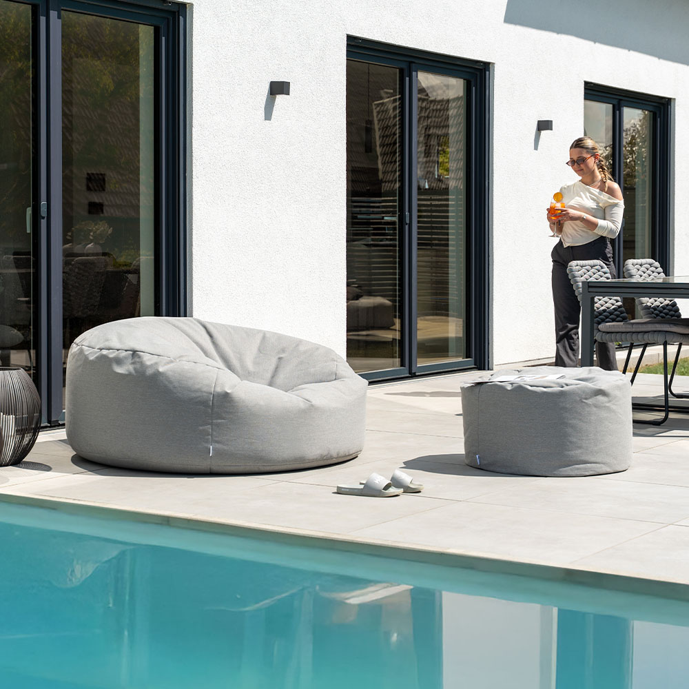 Home Deluxe XXL Cojín de exterior CLOUD con taburete - Gris claro