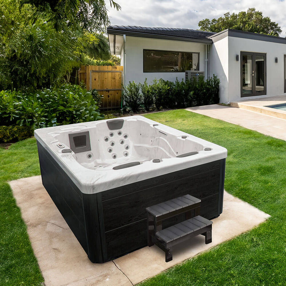 Outdoor Whirlpool WHITE MARBLE