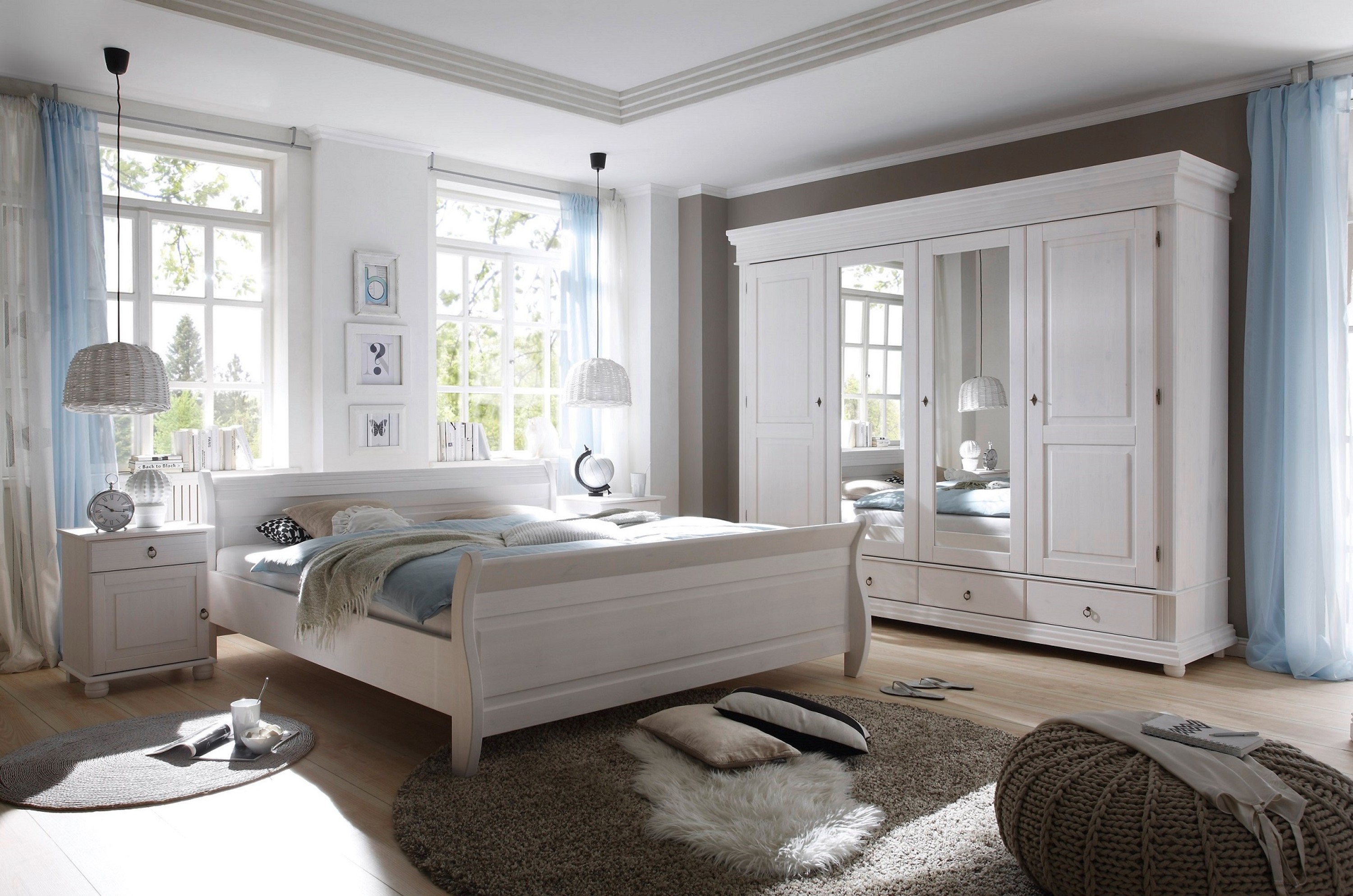 Schlafzimmer Oslo 4-tlg. in Kiefer massiv, weiß gewachst Möbel ... Schlafzimmer Oslo 4-tlg. in Kiefer massiv, weiß gewachst Möbel ...