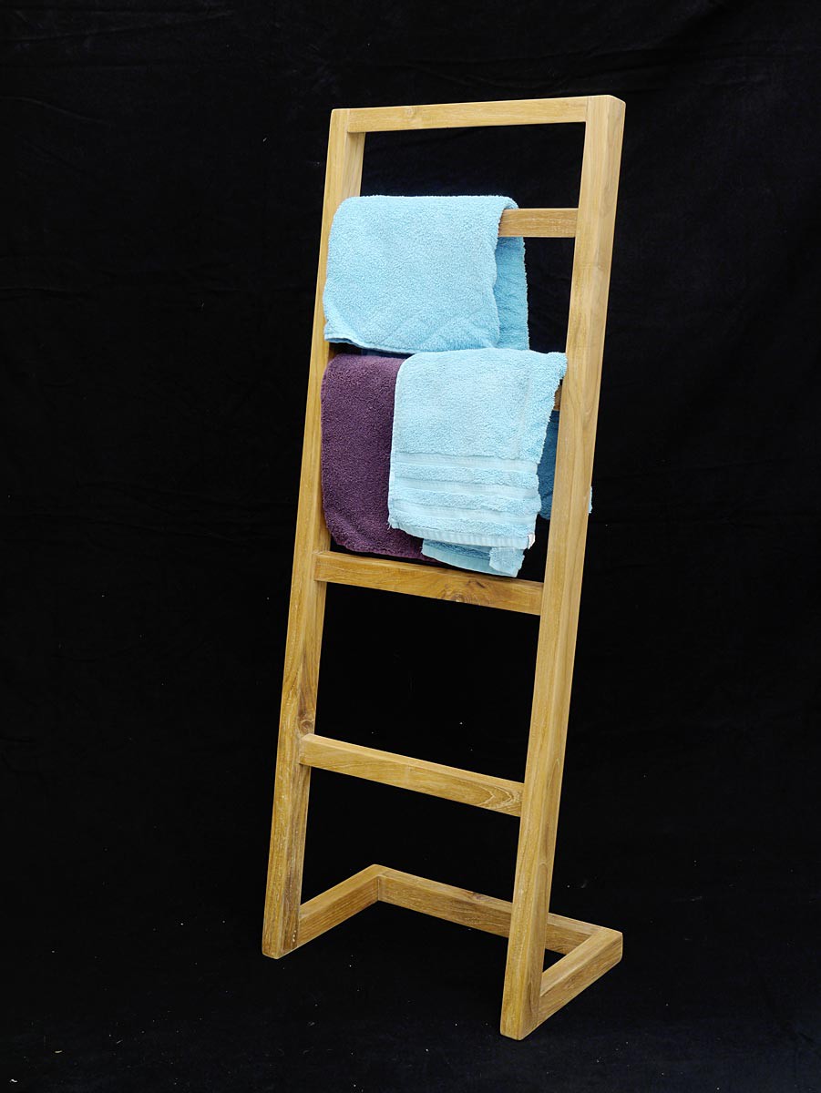 Handtuchhalter Kleiderständer aus Teakholz im modernen Design (3761