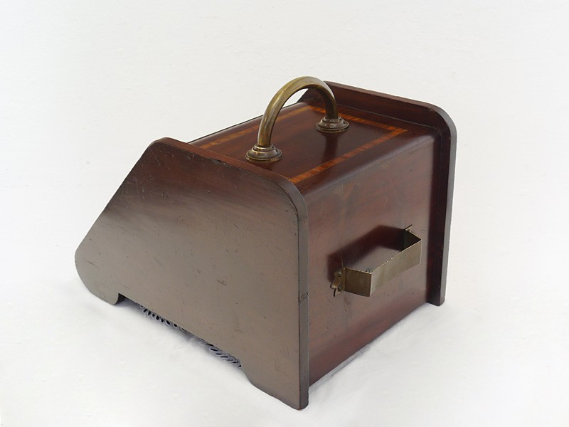 Kohlebehälter Kohlenschütte Kohlekasten Kohlenkiste Antik um 1900