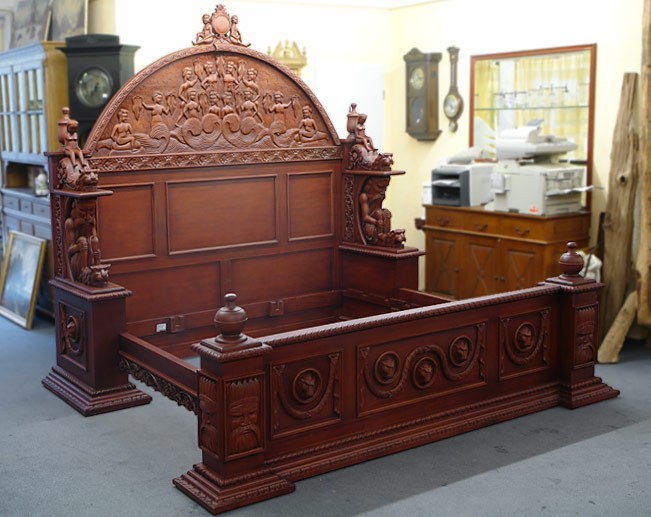 Antike und neue Betten für jeden Geschmack im online shop