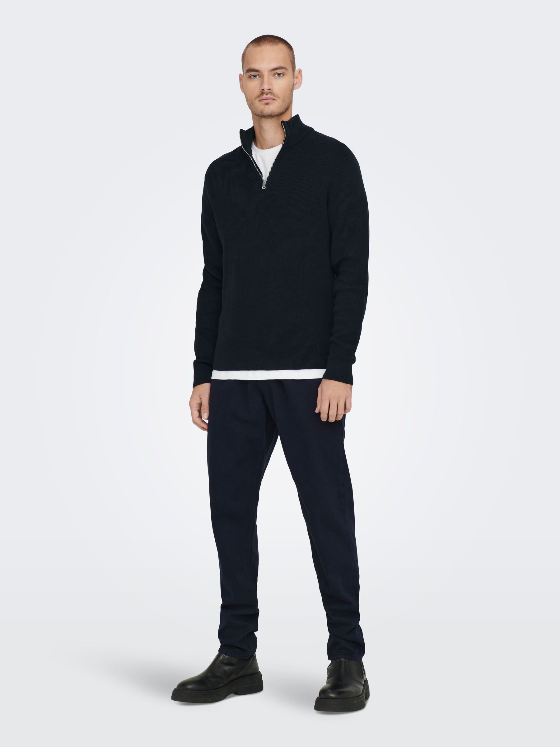 22023210_3967753_5.jpg Feiner Strickpullover mit Reißverschluss Rundkragen