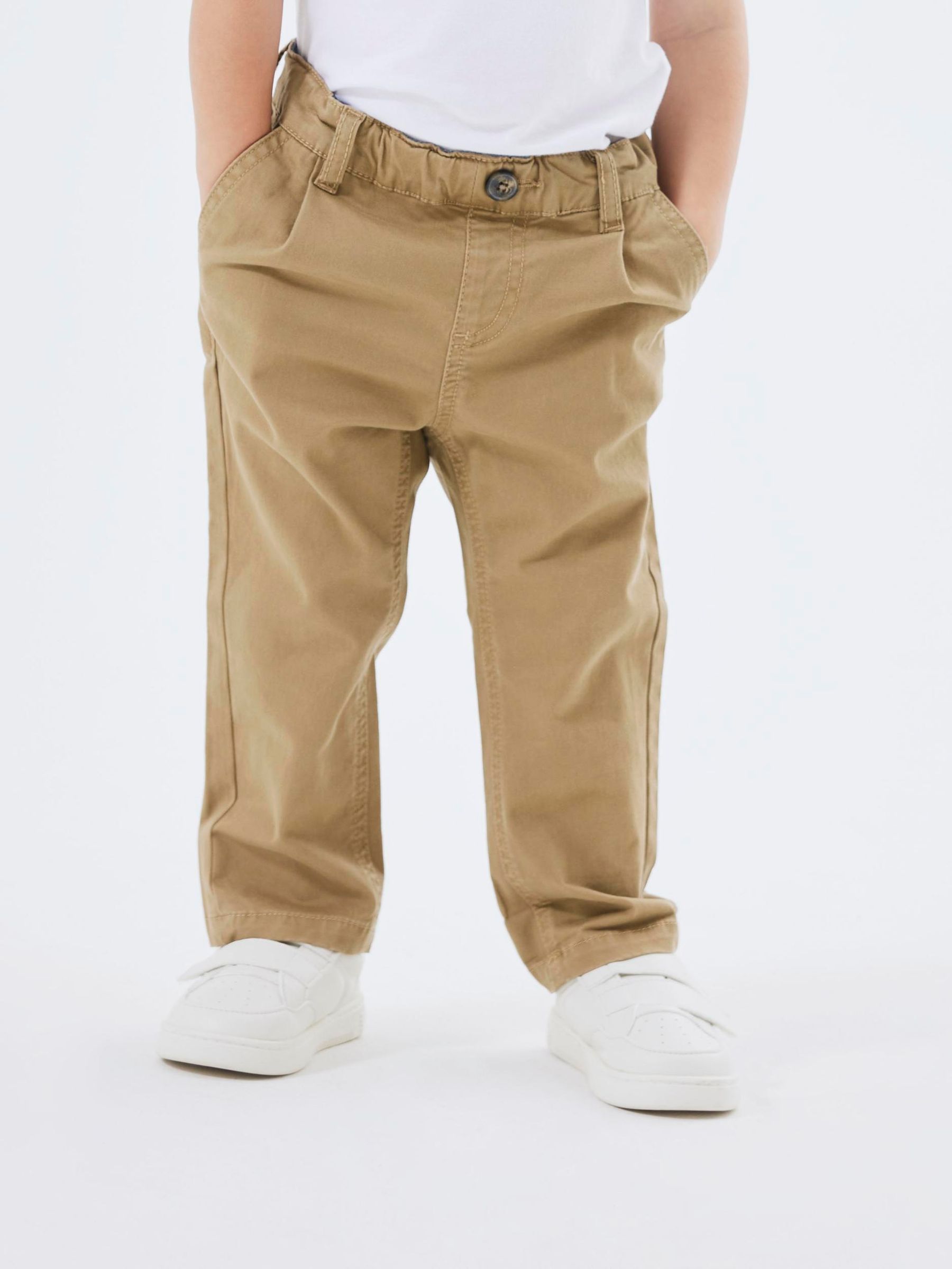 NAME-IT_SpringSummer2024_4384646_13224980_5.jpg Jungen Chino Hose Elastische Twill Pants Jogginghose NMMRYAN