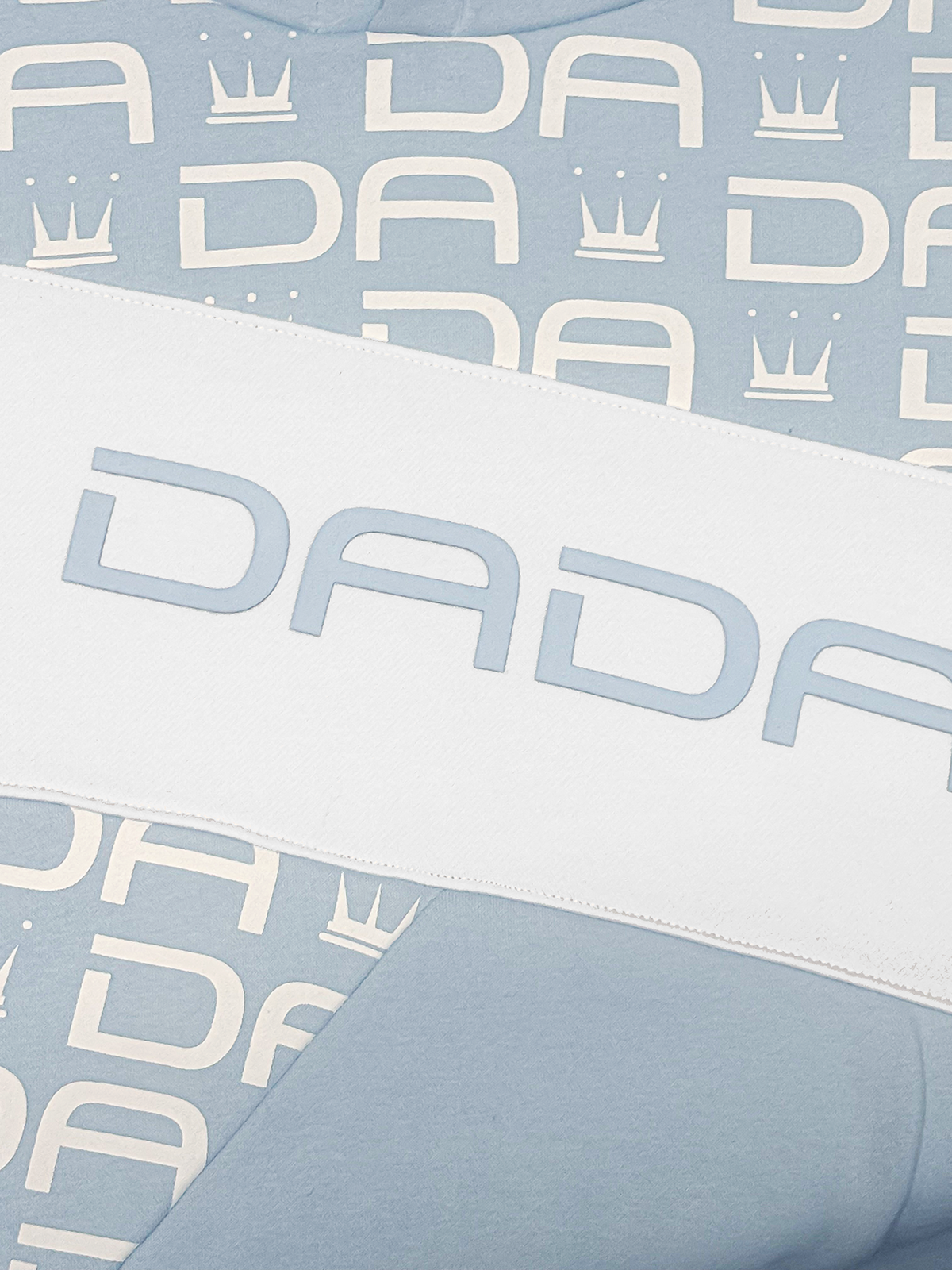 Oversize Hoodie mit Allover Logo Druck und Kapuze Oversize Hoodie mit Allover Logo Druck und Kapuze