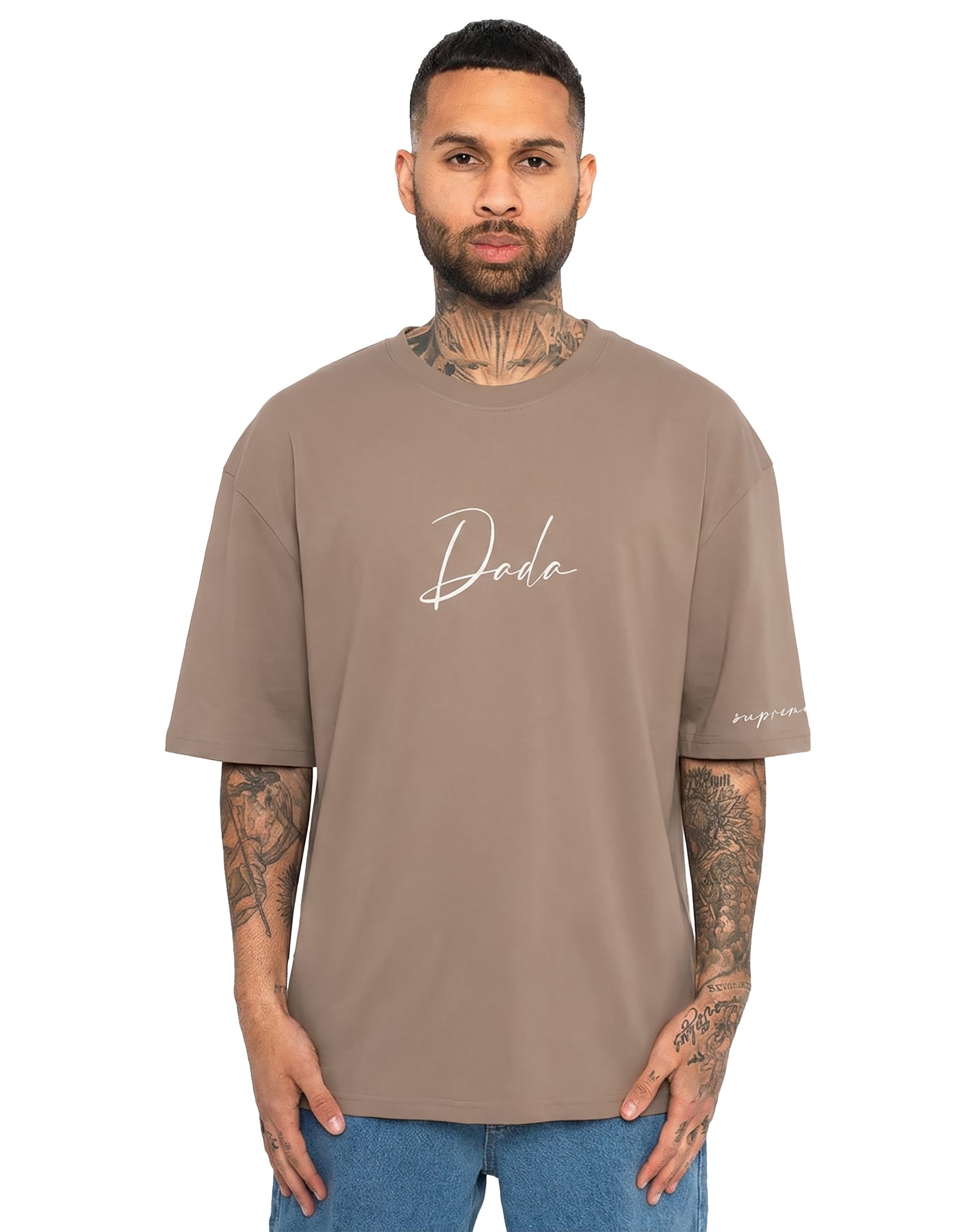 Oversize T Shirt mit Frontstickerei und Logo Stickerei Oversize T Shirt mit Frontstickerei und Logo Stickerei