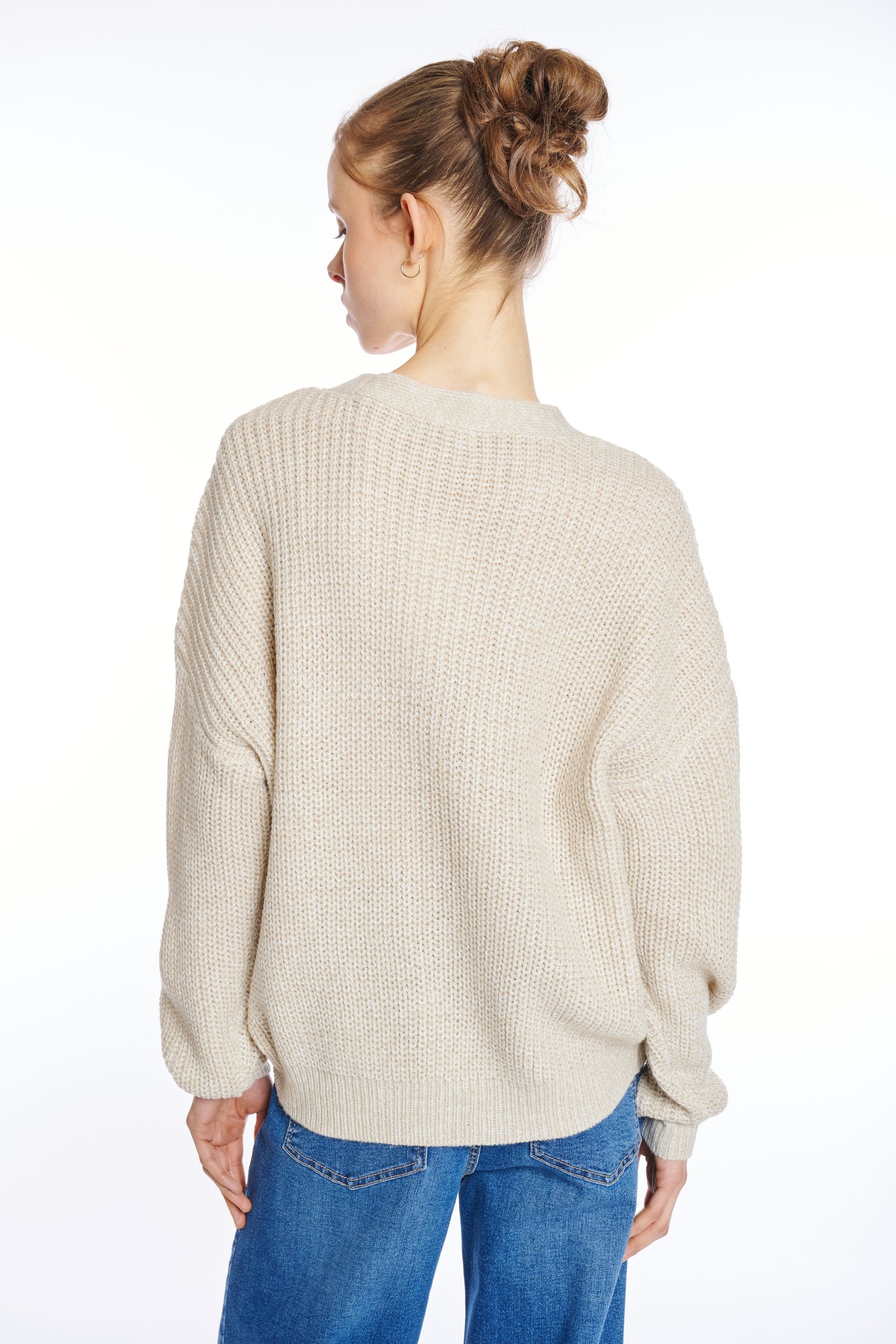 HAILYS_2025-NOS-FS_beige-marl_YKK-PO2011001-1_6.jpg Gemütlicher Strickpullover Knopfleiste klassisches Design