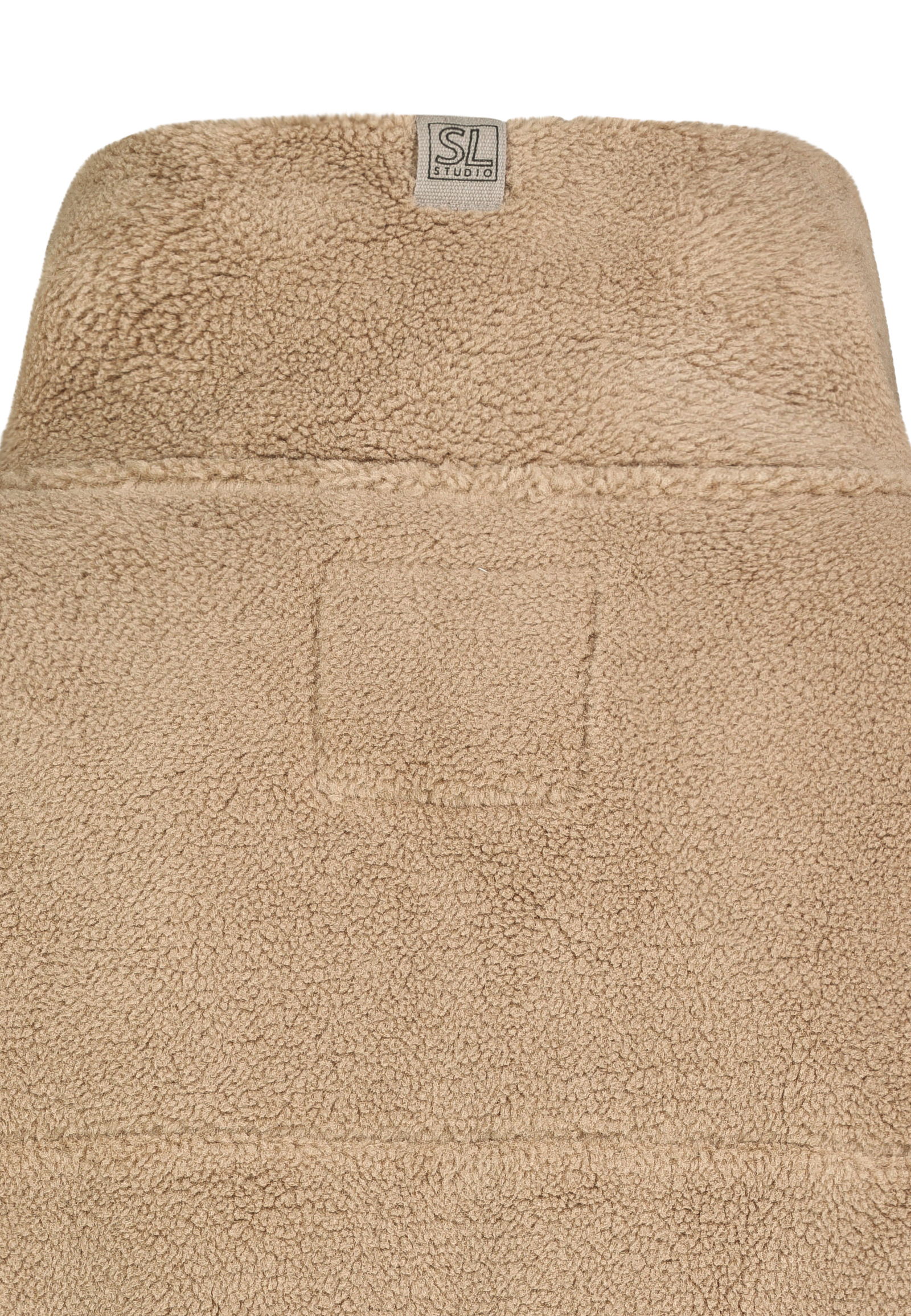 D20004M02628C2_21200_D2.jpg Flauschige Jacke mit aufgesetzte Taschen Teddy