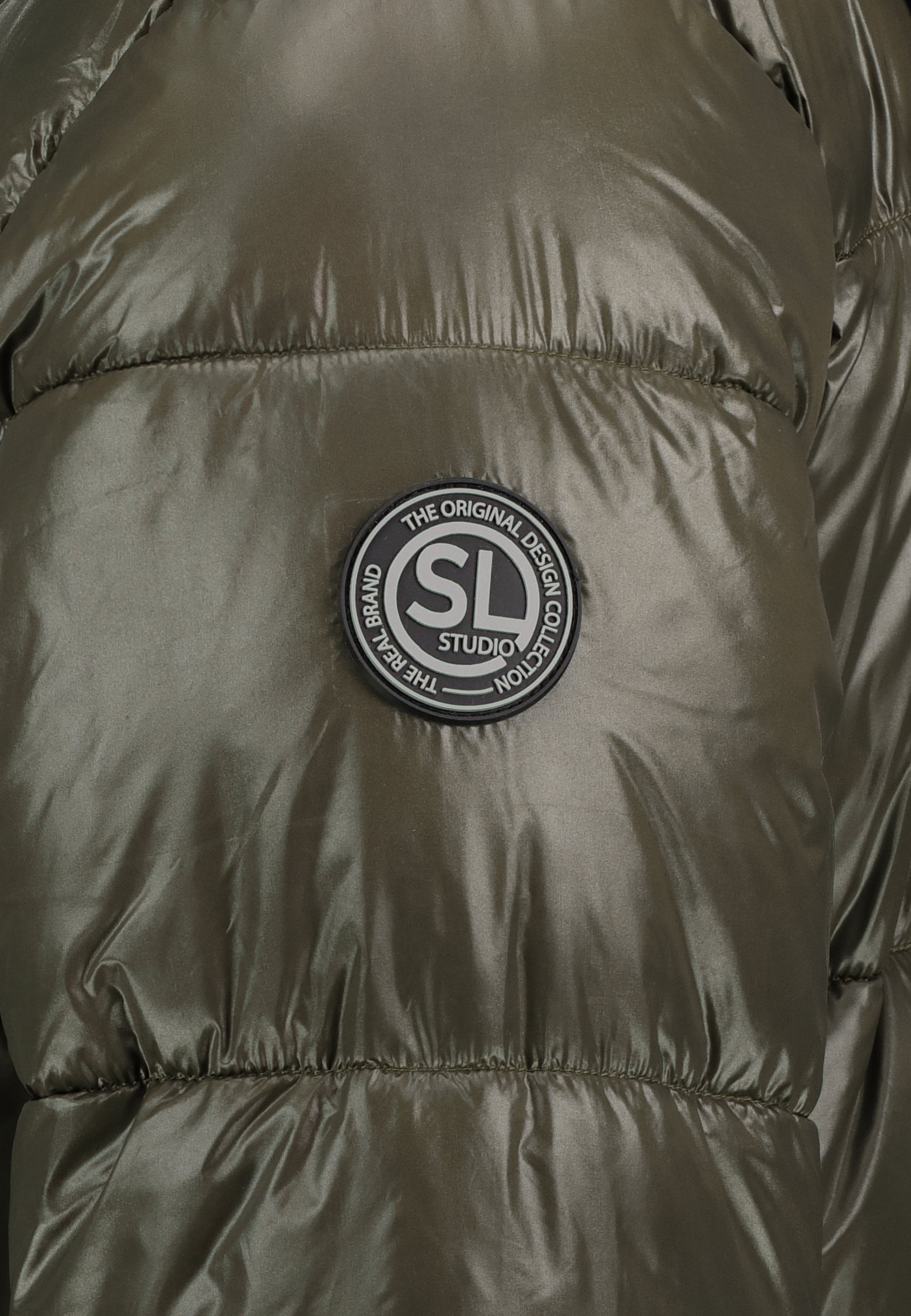 D50048X44518C5-2_12400_D3.jpg Lange Jacke mit Kapuze und Reißverschluss für kalte Tage