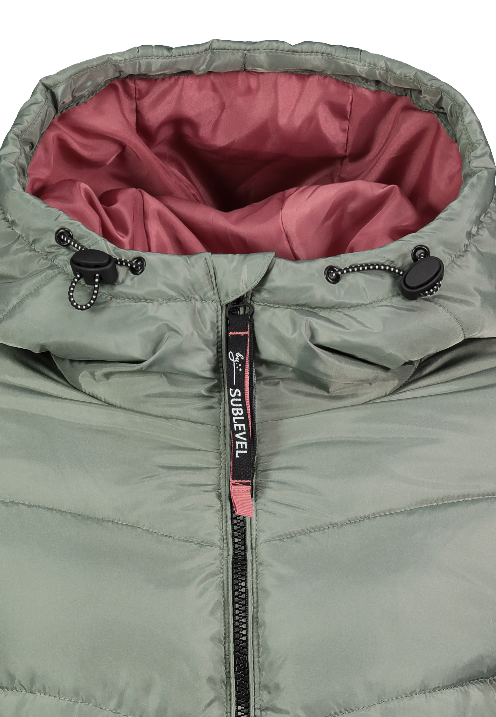 D51160X44472C5-1_12300_D1.jpg Warme Winterjacke mit Kapuze und Reißverschlusstaschen