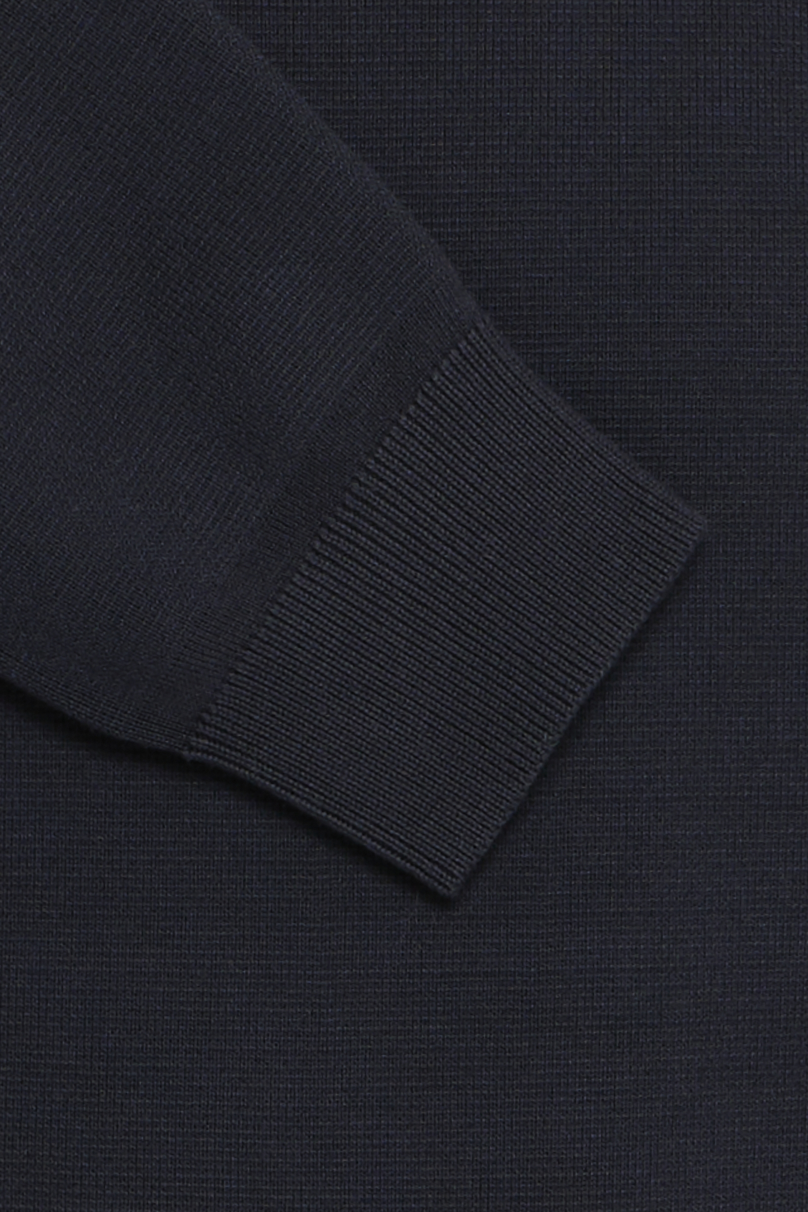 20506022_194013_300.jpg Weicher gestrickter Pullover mit langen Ärmeln stylish