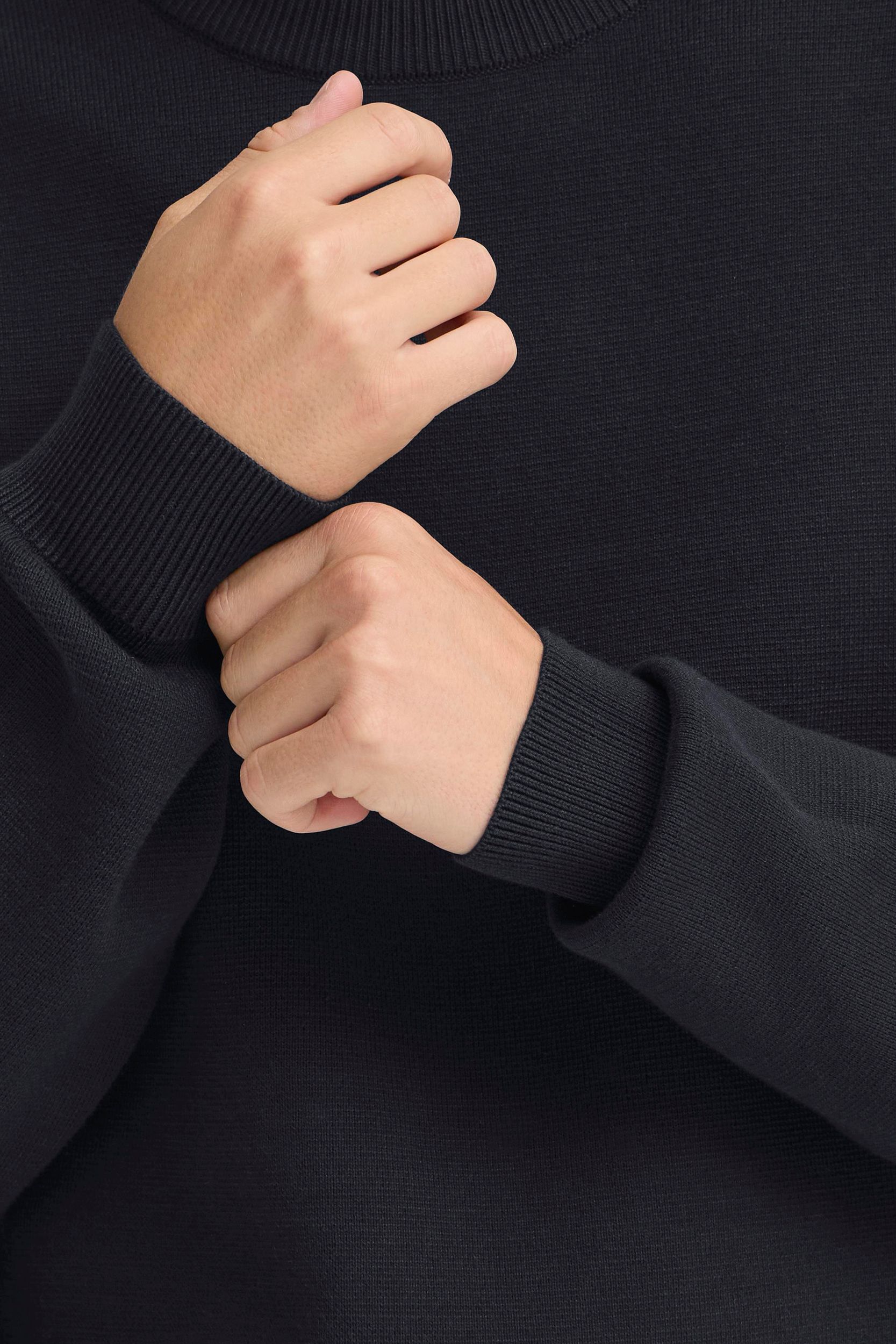 20506022_194013_360.jpg Weicher gestrickter Pullover mit langen Ärmeln stylish