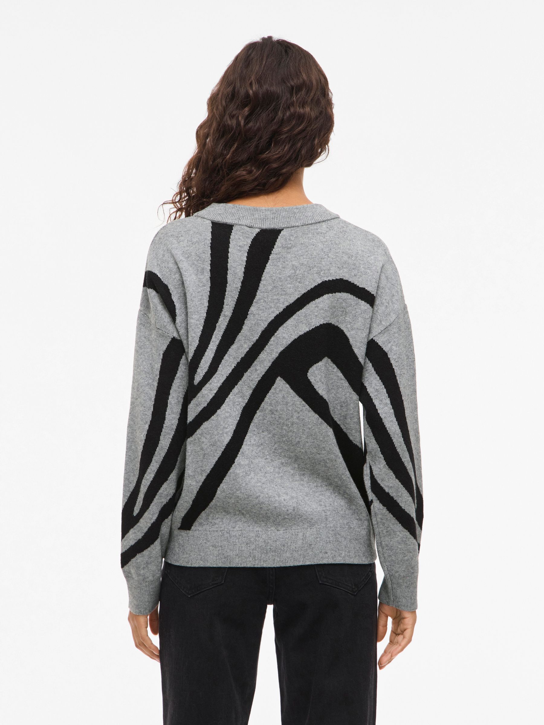 14107347_4864950_5.jpg Moderner Pullover mit abstraktem grafischem Design