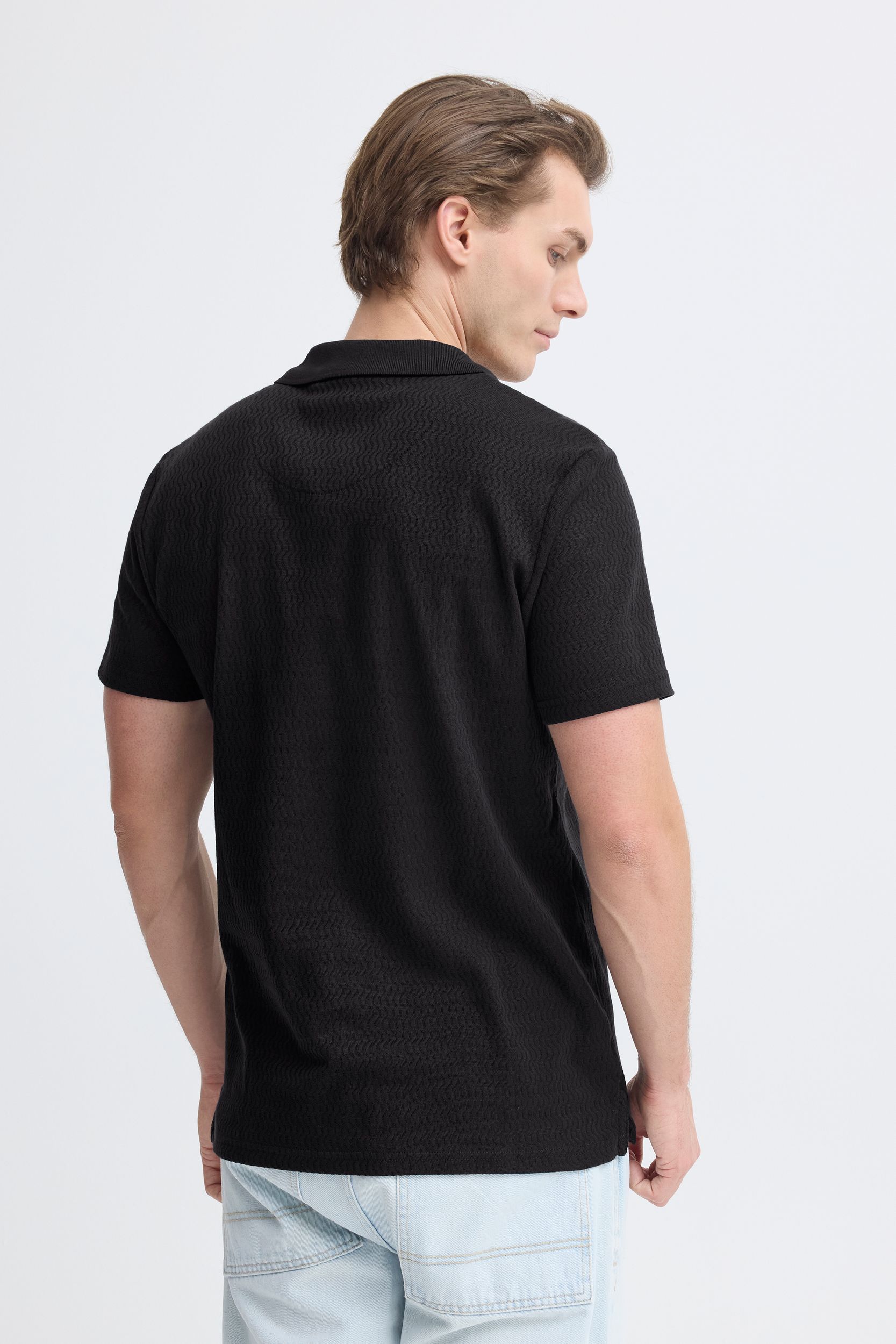 20720420-193911_193911_7.jpg Stilvolles Kurzarmshirt V-Ausschnitt Polokragen Casual