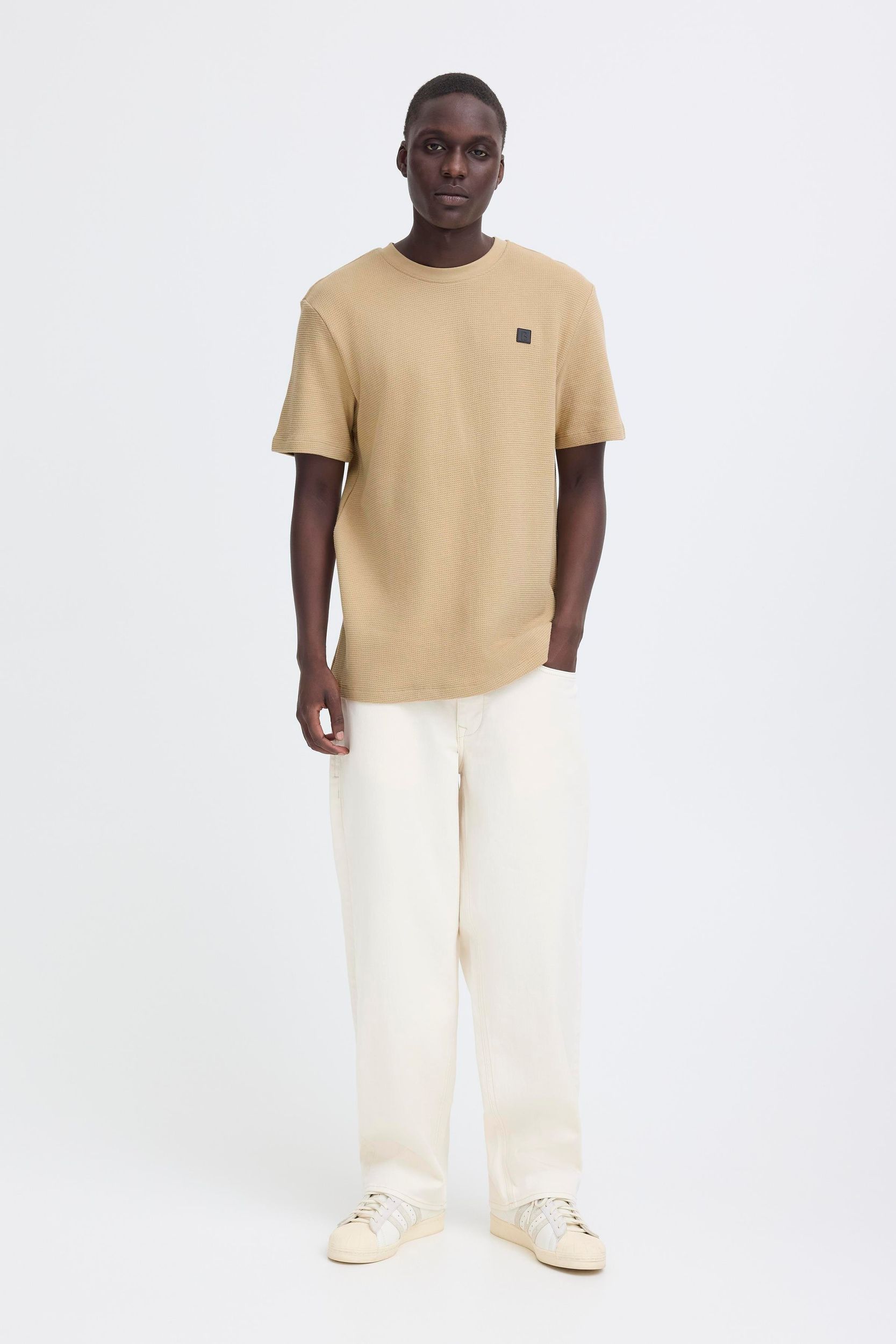 20720234-161315_161315_5.jpg Kurzarmshirt Rundhalsausschnitt Normaler Schnitt Basic