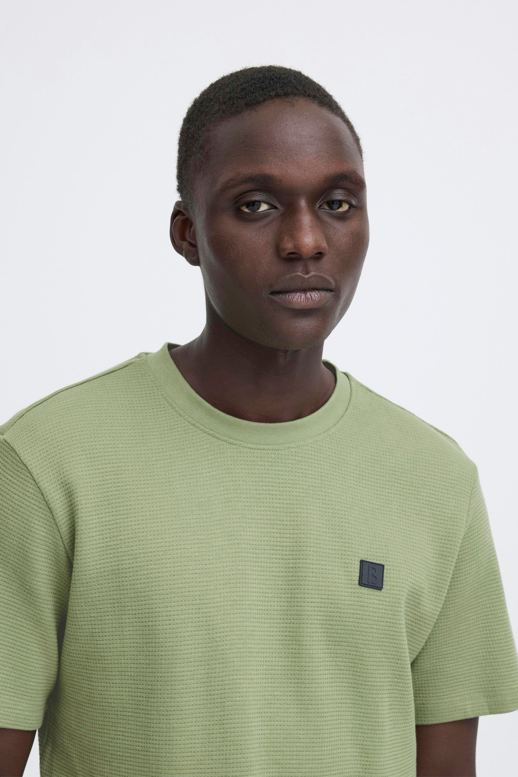 20720234-170115_170115_4.jpg Kurzarmshirt Rundhalsausschnitt Normaler Schnitt Basic