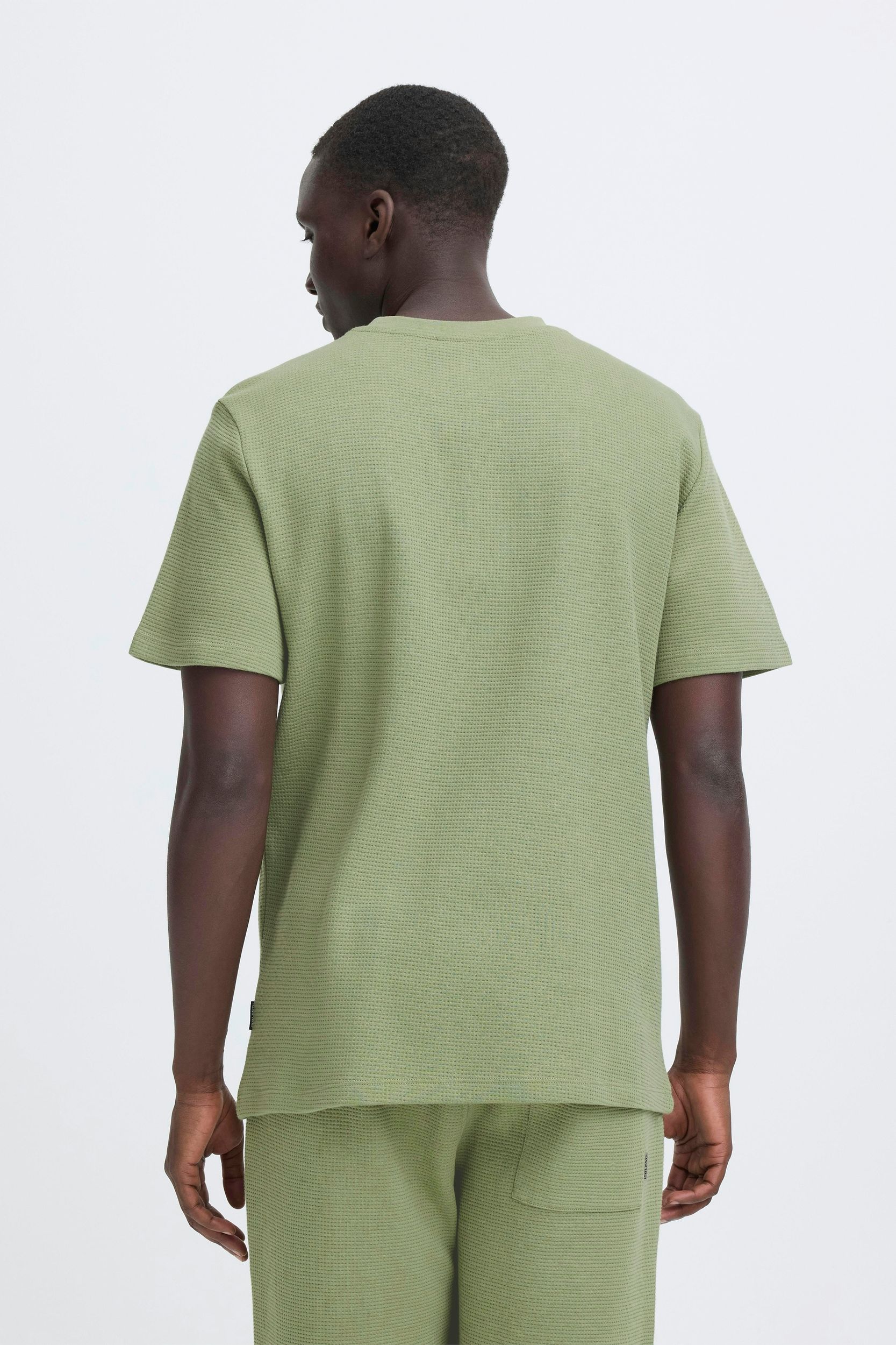 20720234-170115_170115_7.jpg Kurzarmshirt Rundhalsausschnitt Normaler Schnitt Basic